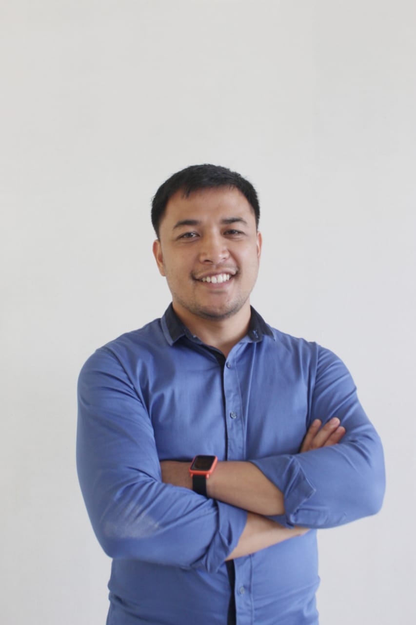 Stralen Pratasik, S.Kom, MT